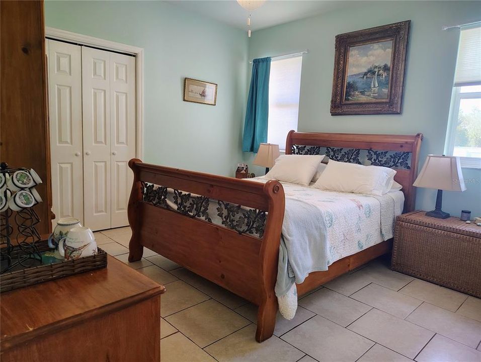 En Venta: $487,900 (4 camas, 2 baños, 2269 Pies cuadrados)