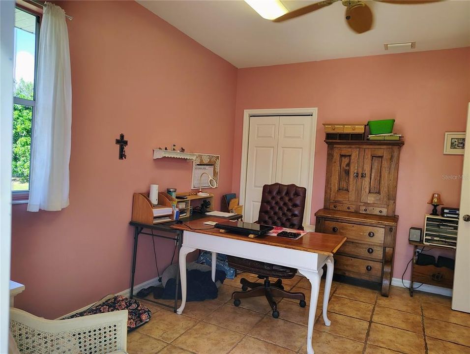 En Venta: $487,900 (4 camas, 2 baños, 2269 Pies cuadrados)