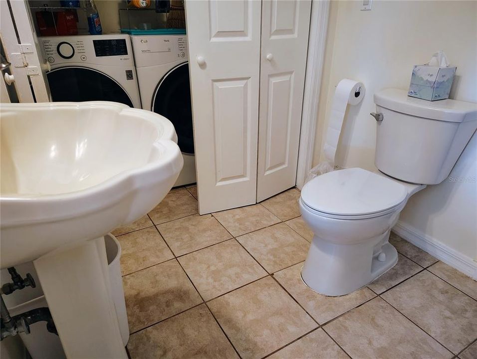 En Venta: $487,900 (4 camas, 2 baños, 2269 Pies cuadrados)