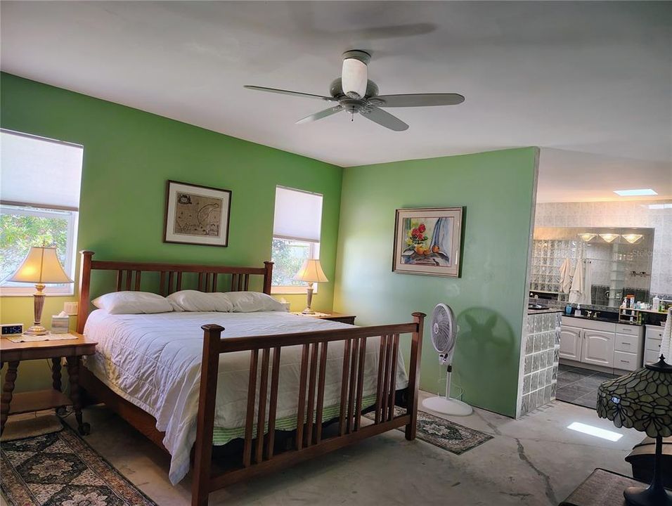 En Venta: $487,900 (4 camas, 2 baños, 2269 Pies cuadrados)