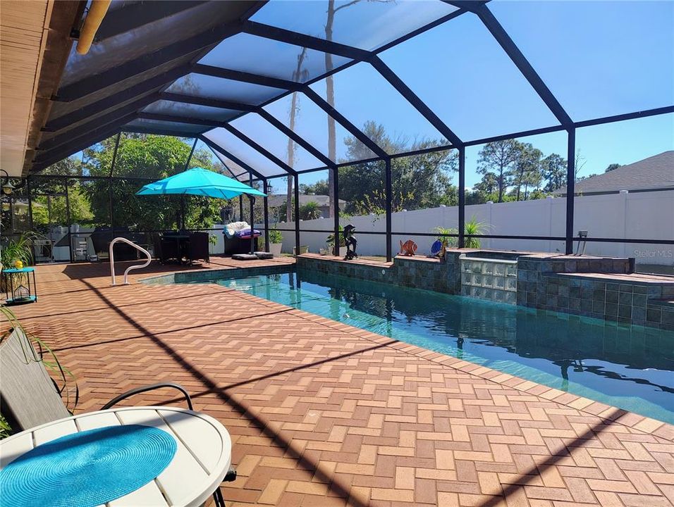 En Venta: $487,900 (4 camas, 2 baños, 2269 Pies cuadrados)