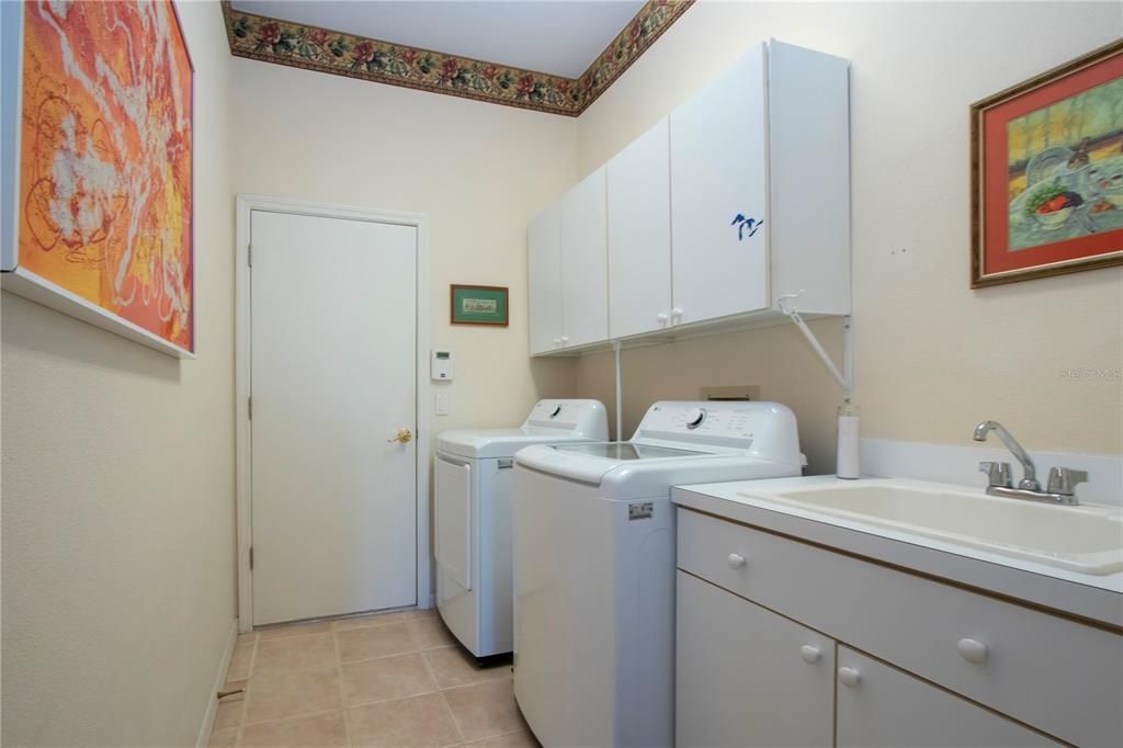 For Sale: $655,000 (3 beds, 2 baths, 2197 Square Feet)