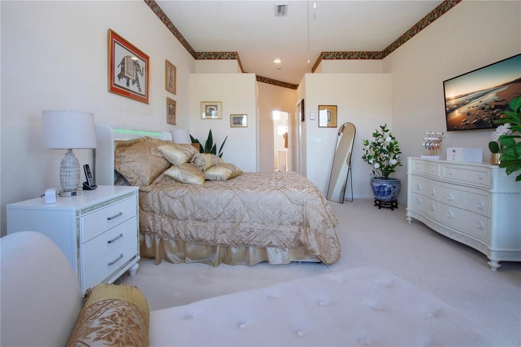 For Sale: $655,000 (3 beds, 2 baths, 2197 Square Feet)