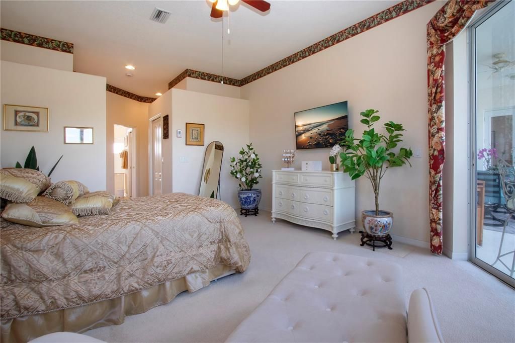 For Sale: $655,000 (3 beds, 2 baths, 2197 Square Feet)