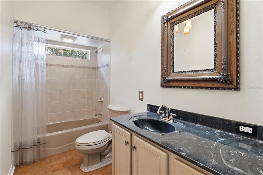 На продажу: $579,000 (4 спален, 3 ванн, 2527 Квадратных фут)