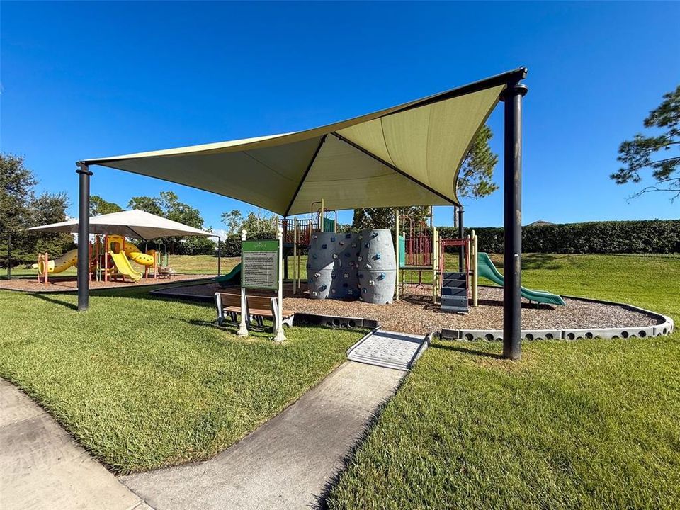 For Sale: $740,000 (4 beds, 3 baths, 2664 Square Feet)