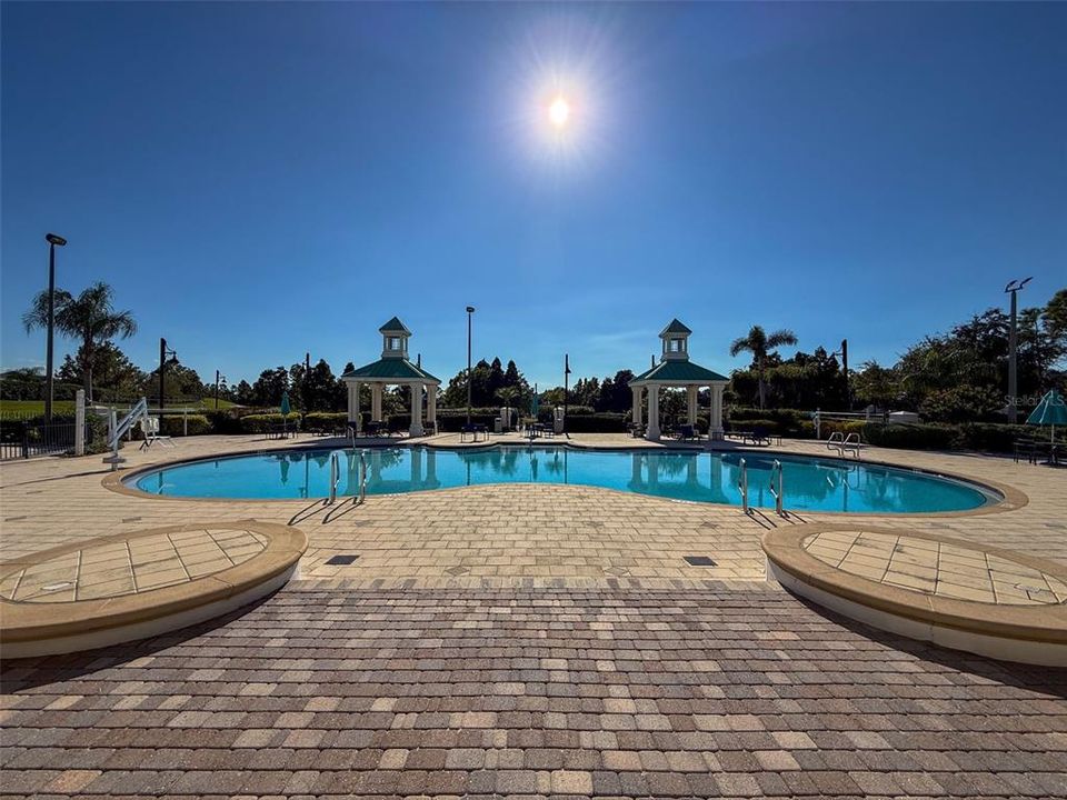 For Sale: $740,000 (4 beds, 3 baths, 2664 Square Feet)