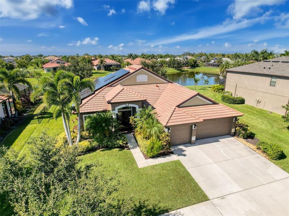 For Sale: $740,000 (4 beds, 3 baths, 2664 Square Feet)