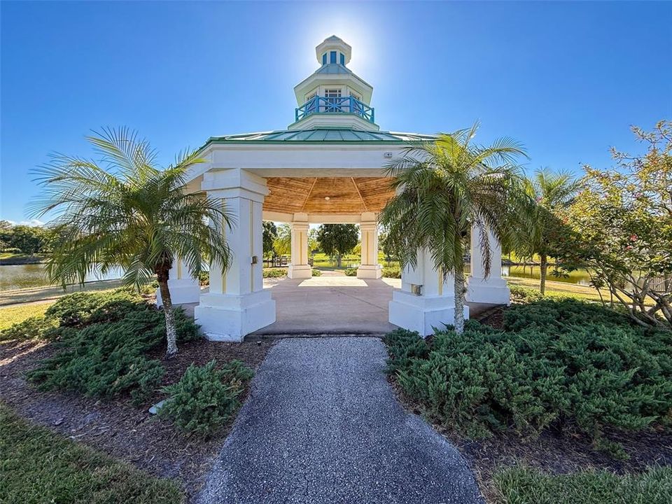 For Sale: $740,000 (4 beds, 3 baths, 2664 Square Feet)