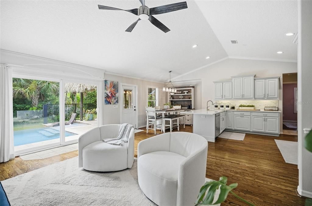 En Venta: $1,595,000 (4 camas, 2 baños, 2312 Pies cuadrados)