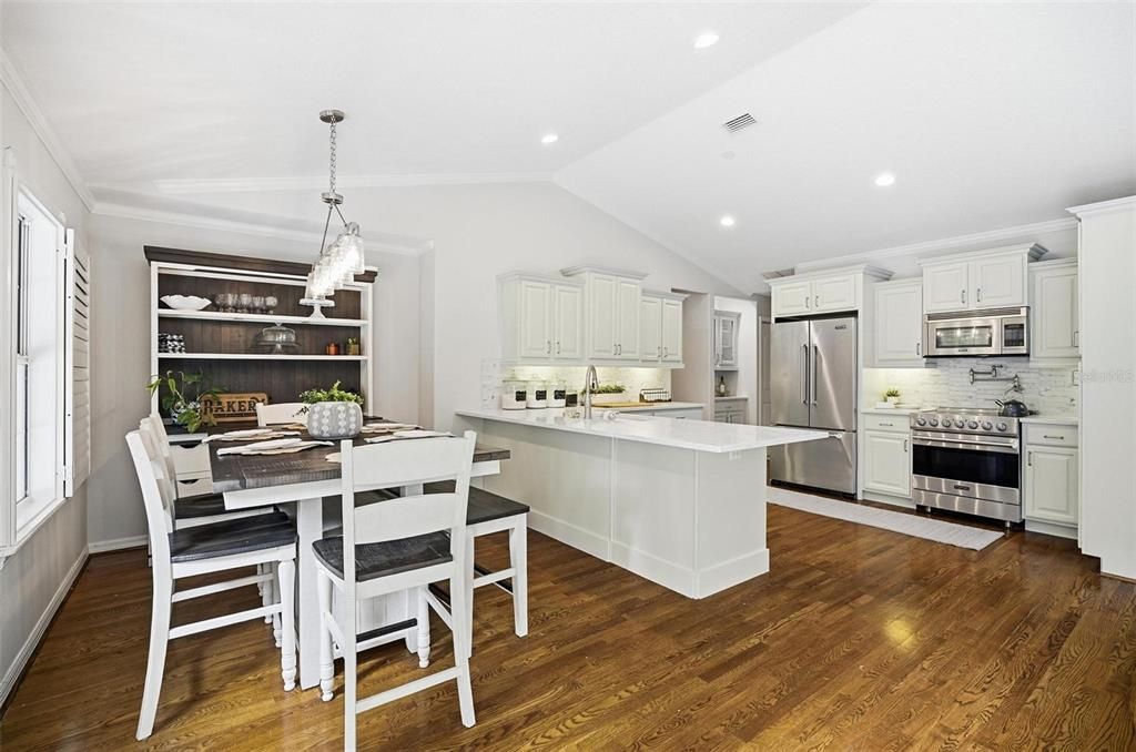 En Venta: $1,595,000 (4 camas, 2 baños, 2312 Pies cuadrados)