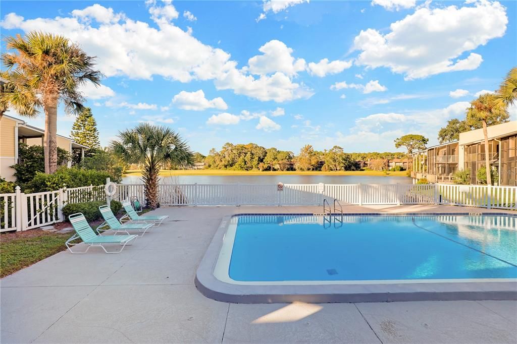 For Sale: $199,900 (3 beds, 3 baths, 1737 Square Feet)