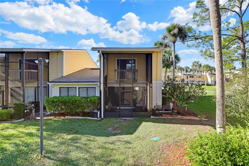 For Sale: $199,900 (3 beds, 3 baths, 1737 Square Feet)