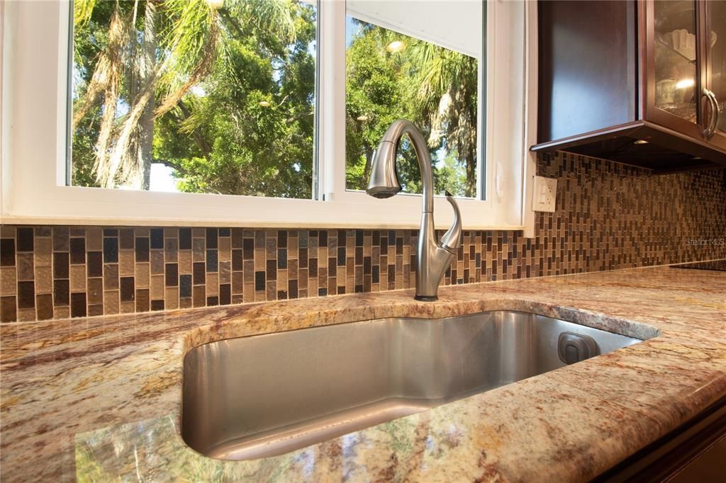 待售: $855,000 (4 贝兹, 3 浴室, 3187 平方英尺)