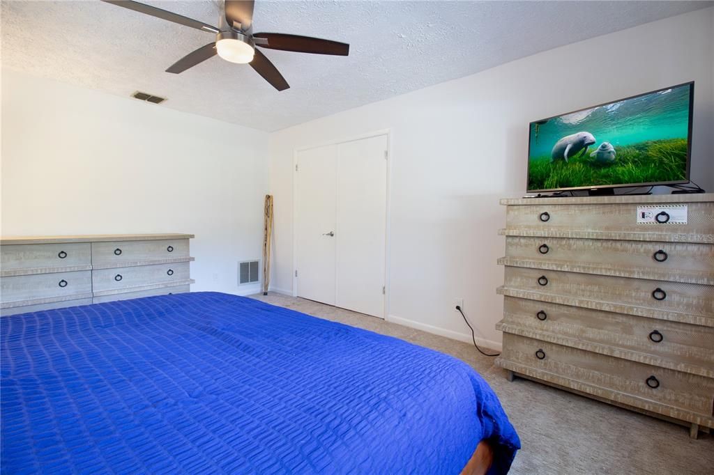 待售: $855,000 (4 贝兹, 3 浴室, 3187 平方英尺)