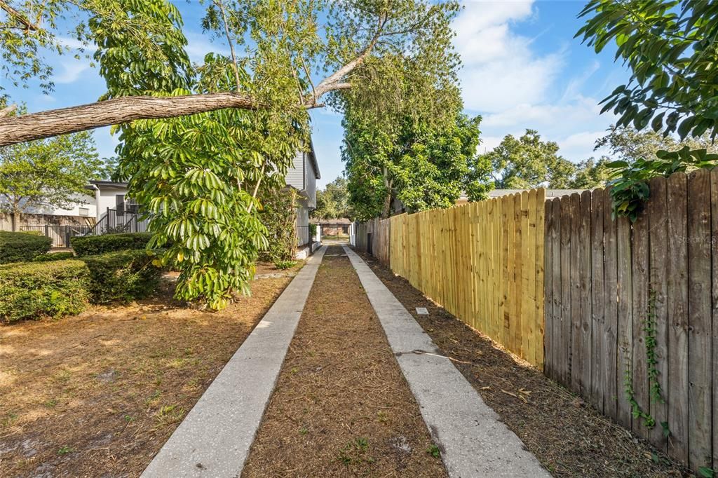 For Sale: $379,000 (3 beds, 1 baths, 1392 Square Feet)