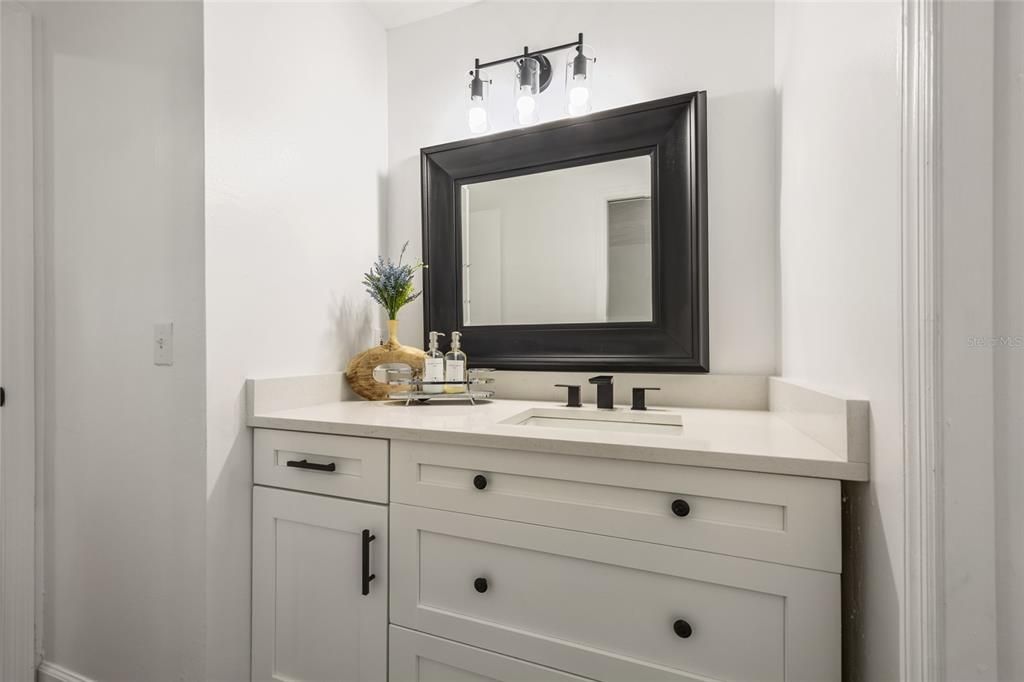 For Sale: $379,000 (3 beds, 1 baths, 1392 Square Feet)