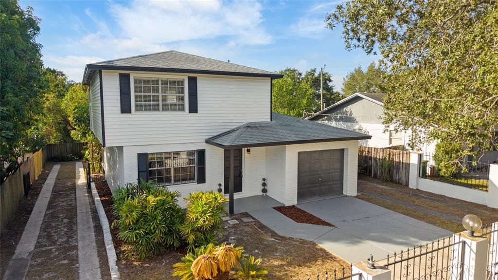 For Sale: $379,000 (3 beds, 1 baths, 1392 Square Feet)