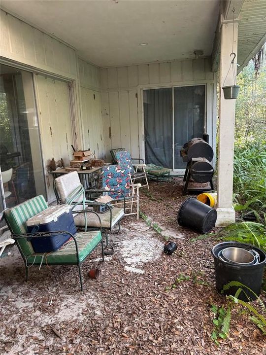 Active With Contract: $299,000 (3 beds, 2 baths, 2908 Square Feet)