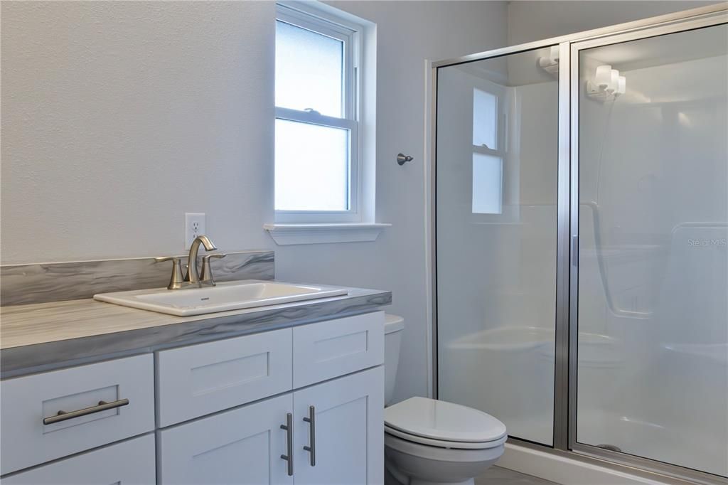 For Sale: $239,400 (3 beds, 2 baths, 1478 Square Feet)