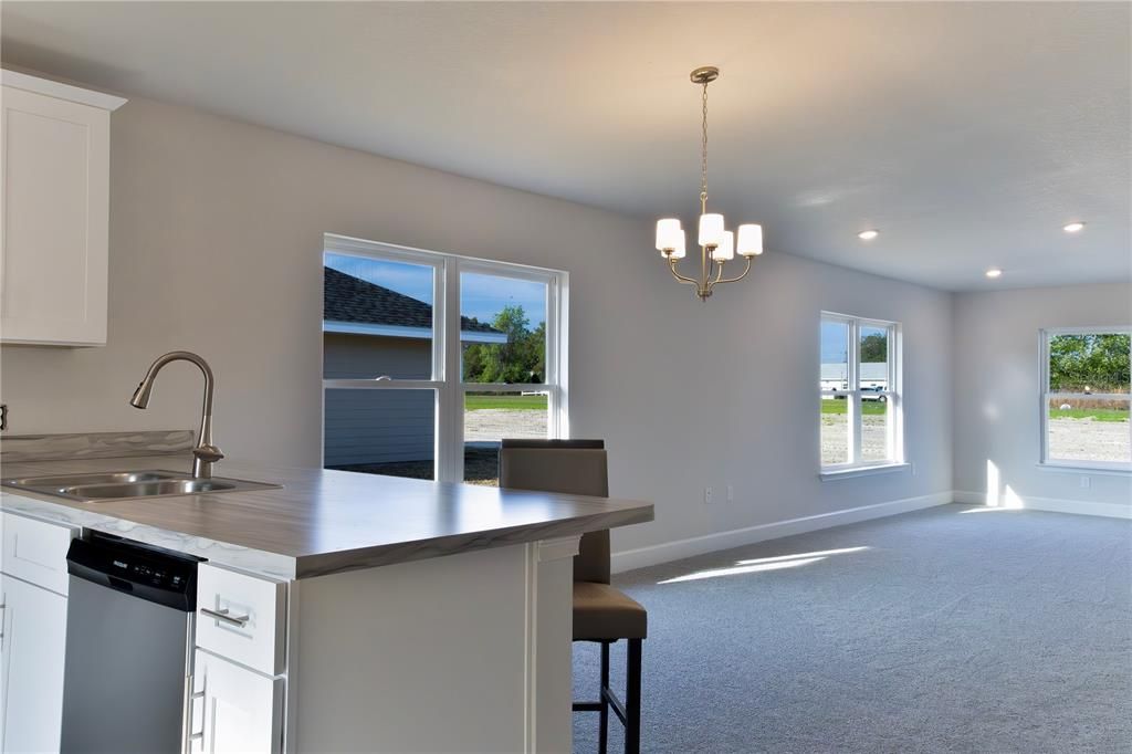 For Sale: $239,400 (3 beds, 2 baths, 1478 Square Feet)