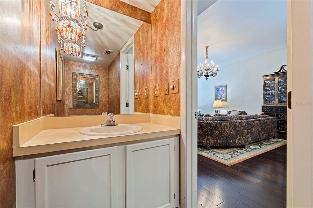 For Sale: $875,000 (2 beds, 2 baths, 2156 Square Feet)