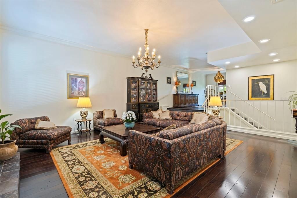 For Sale: $875,000 (2 beds, 2 baths, 2156 Square Feet)