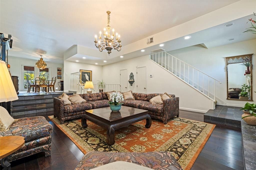 For Sale: $875,000 (2 beds, 2 baths, 2156 Square Feet)