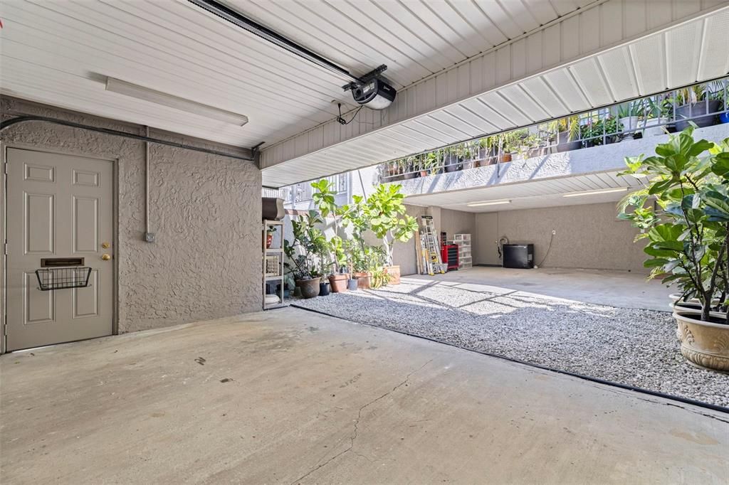 For Sale: $875,000 (2 beds, 2 baths, 2156 Square Feet)