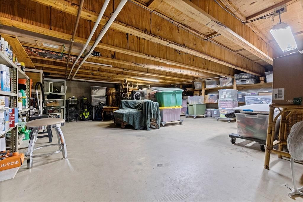 For Sale: $875,000 (2 beds, 2 baths, 2156 Square Feet)