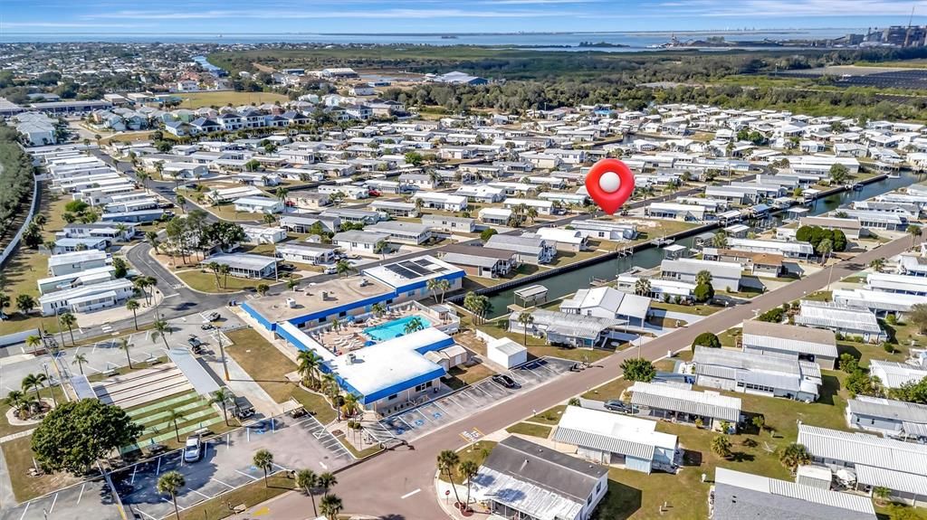 For Sale: $149,900 (2 beds, 2 baths, 840 Square Feet)