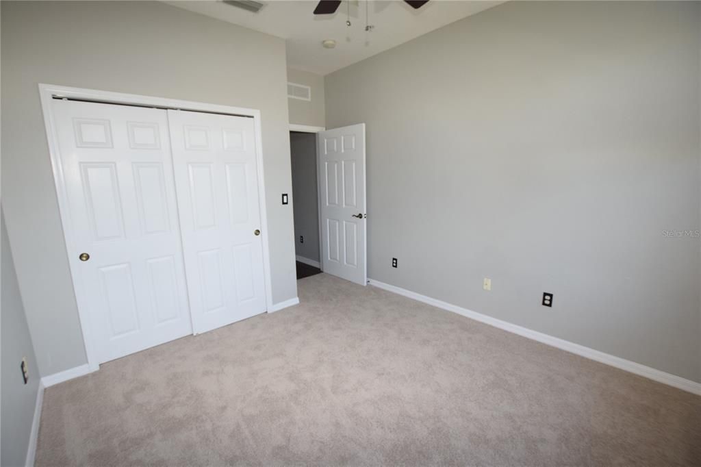 For Rent: $2,100 (3 beds, 2 baths, 1332 Square Feet)