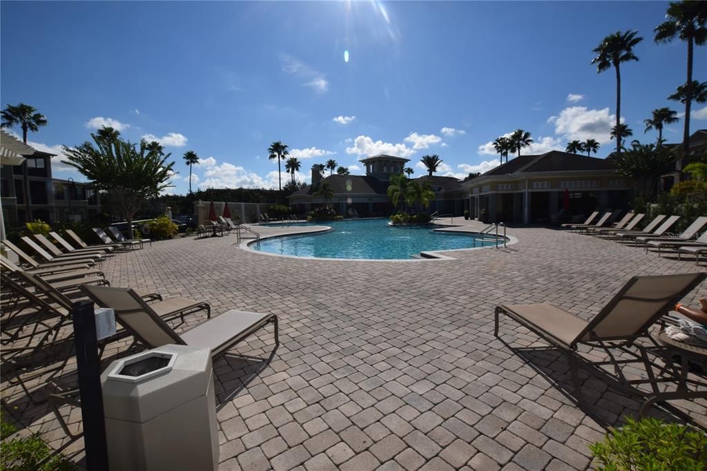 For Rent: $2,100 (3 beds, 2 baths, 1332 Square Feet)