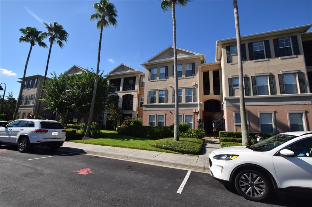 For Rent: $2,100 (3 beds, 2 baths, 1332 Square Feet)