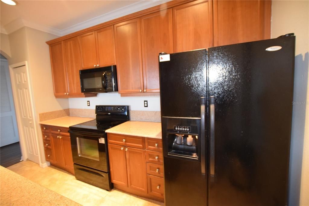 For Rent: $2,100 (3 beds, 2 baths, 1332 Square Feet)