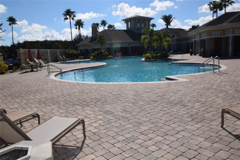 For Rent: $2,100 (3 beds, 2 baths, 1332 Square Feet)