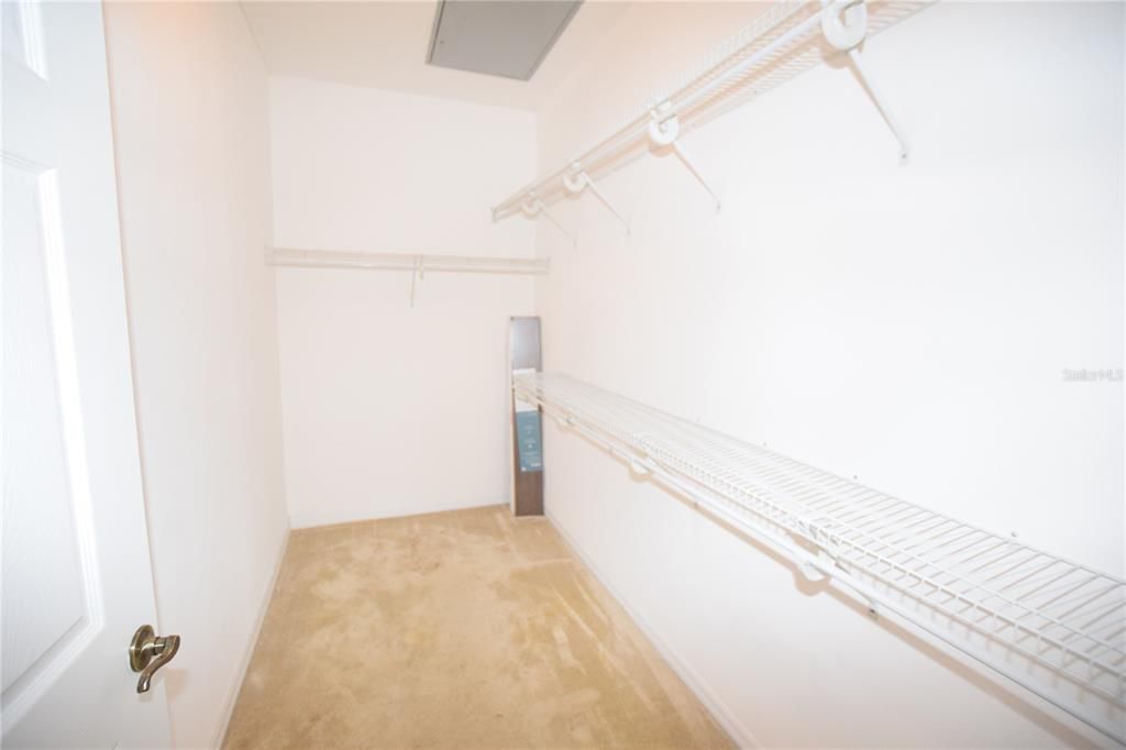 For Rent: $2,100 (3 beds, 2 baths, 1332 Square Feet)