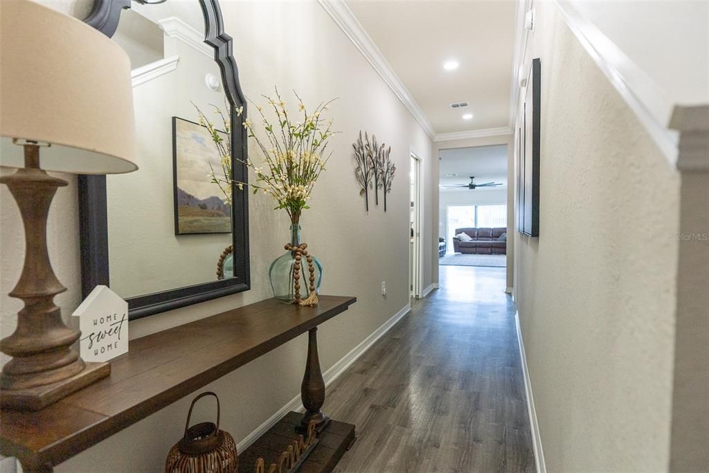 合同活跃: $388,000 (4 贝兹, 3 浴室, 2888 平方英尺)