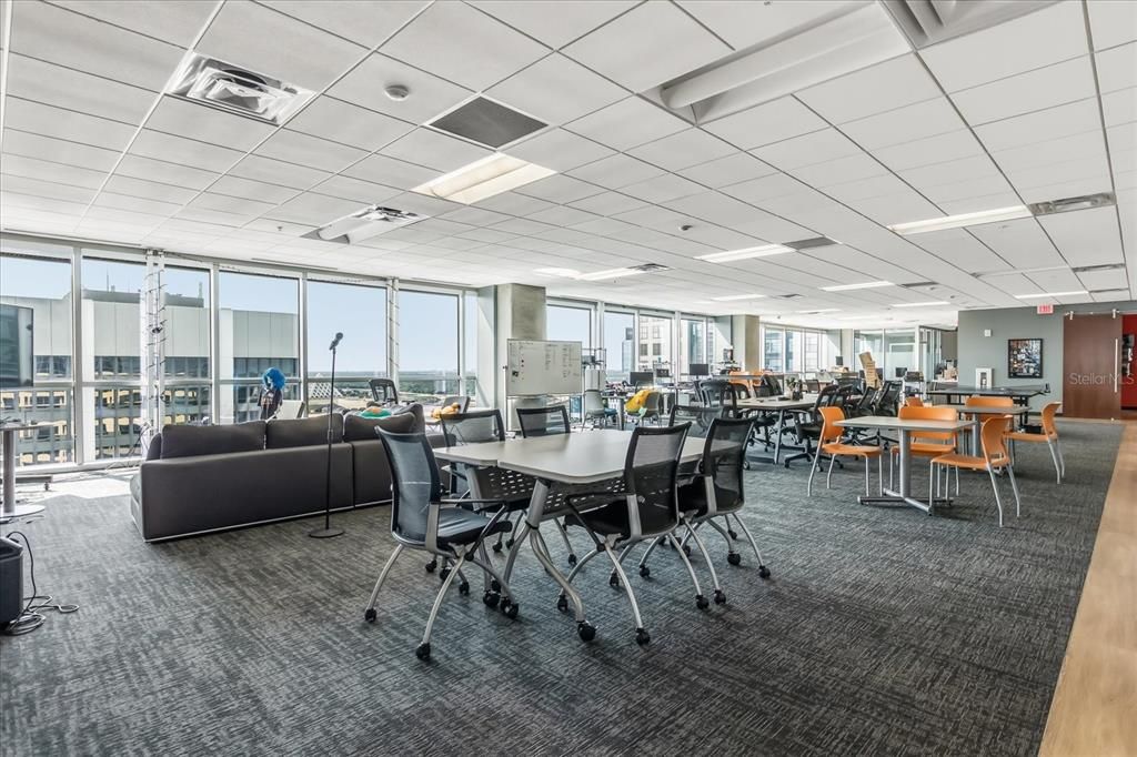 En Venta: $3,999,999 (0 camas, 0 baños, 19032 Pies cuadrados)