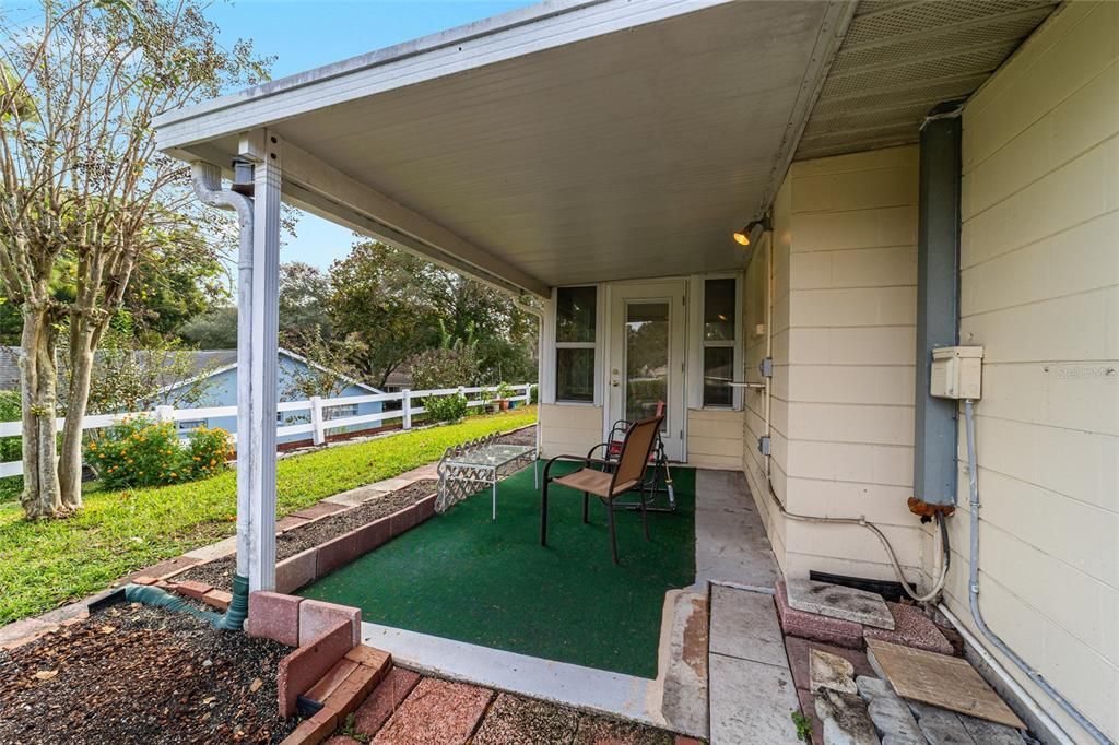 For Sale: $139,900 (2 beds, 2 baths, 1528 Square Feet)