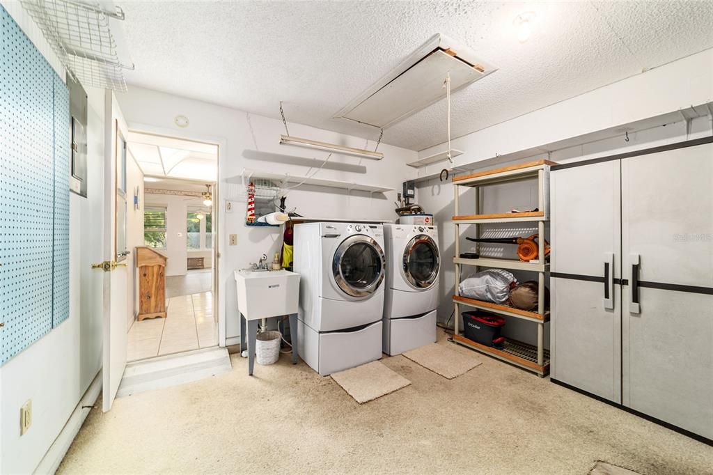 For Sale: $139,900 (2 beds, 2 baths, 1528 Square Feet)