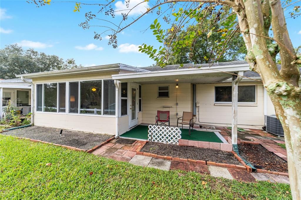 For Sale: $139,900 (2 beds, 2 baths, 1528 Square Feet)