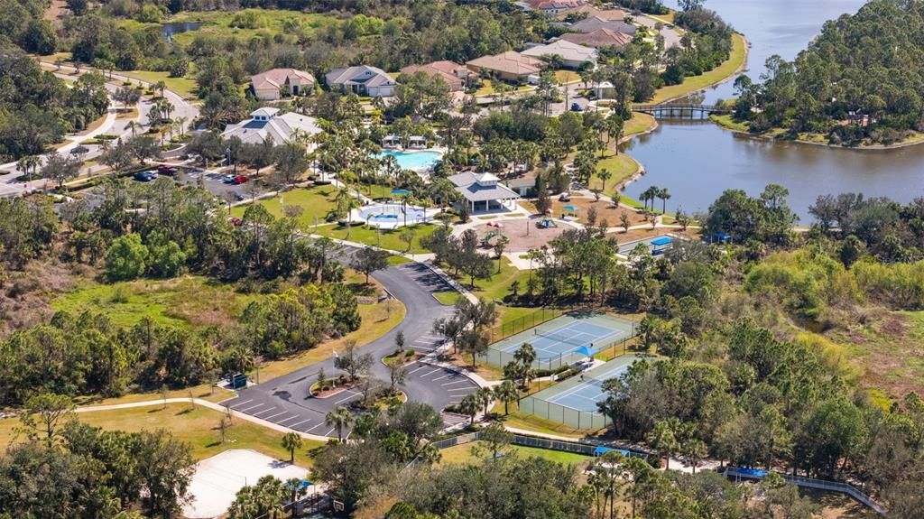 Active With Contract: $787,000 (3 beds, 2 baths, 2436 Square Feet)