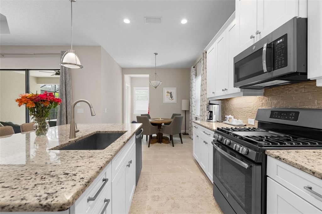 Active With Contract: $787,000 (3 beds, 2 baths, 2436 Square Feet)