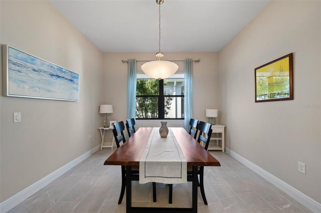 Active With Contract: $787,000 (3 beds, 2 baths, 2436 Square Feet)