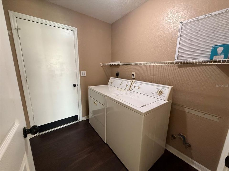 В аренду: $2,200 (3 спален, 2 ванн, 1580 Квадратных фут)