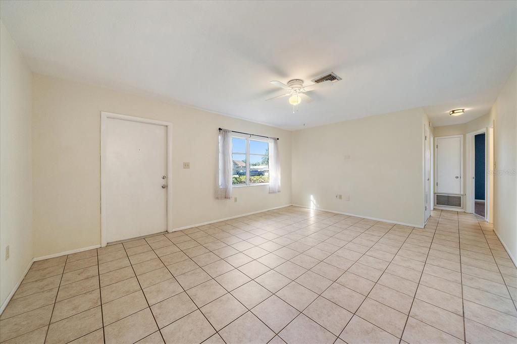 For Sale: $360,000 (3 beds, 2 baths, 1224 Square Feet)