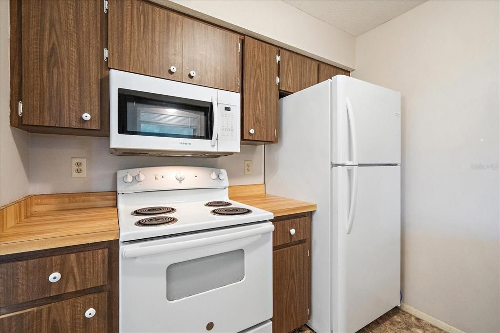 For Sale: $360,000 (3 beds, 2 baths, 1224 Square Feet)