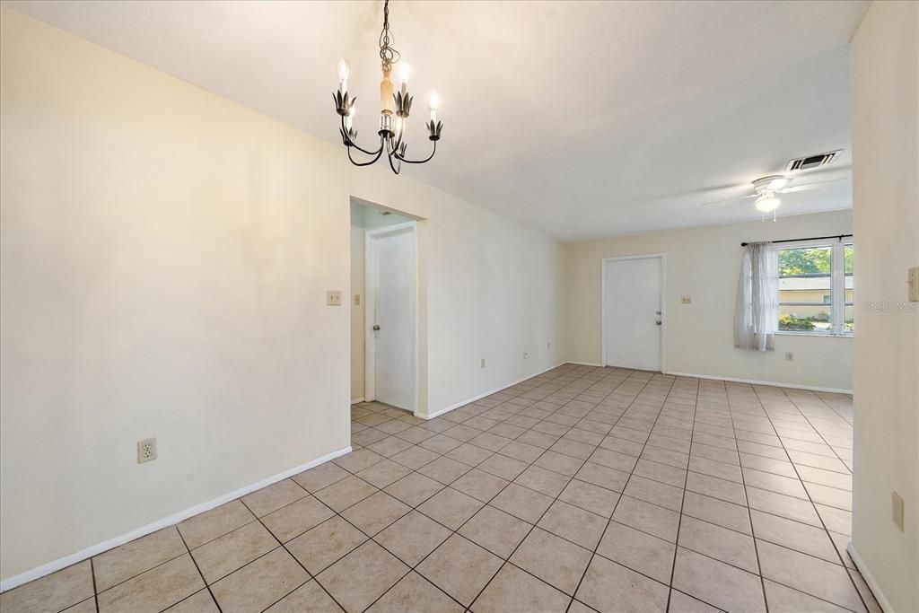 For Sale: $360,000 (3 beds, 2 baths, 1224 Square Feet)