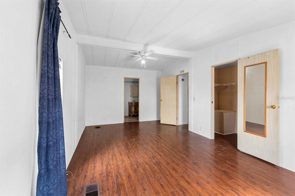 На продажу: $175,000 (2 спален, 2 ванн, 1248 Квадратных фут)